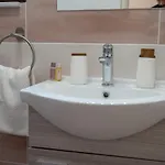 Vendégház L'angolo Di Acitrezza